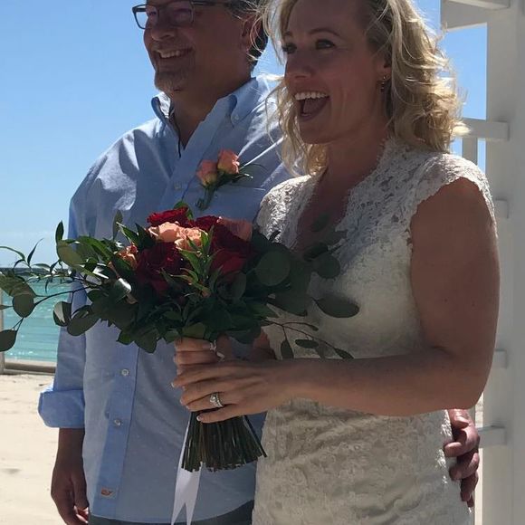 Meet your Posher, Elena - Picture 1 of 1